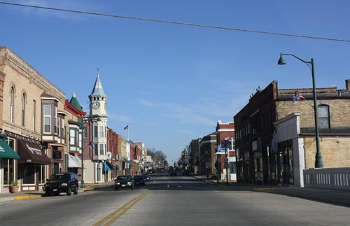 Street view of downtown New Berlin, Wisconsin.